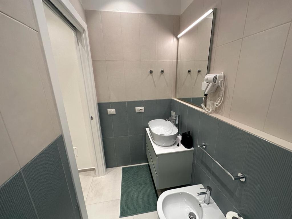 Di Passaggio Hotel Bari Bagian luar foto