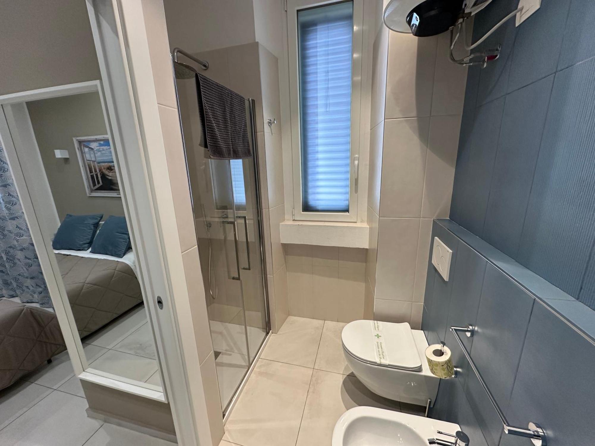 Di Passaggio Hotel Bari Bagian luar foto