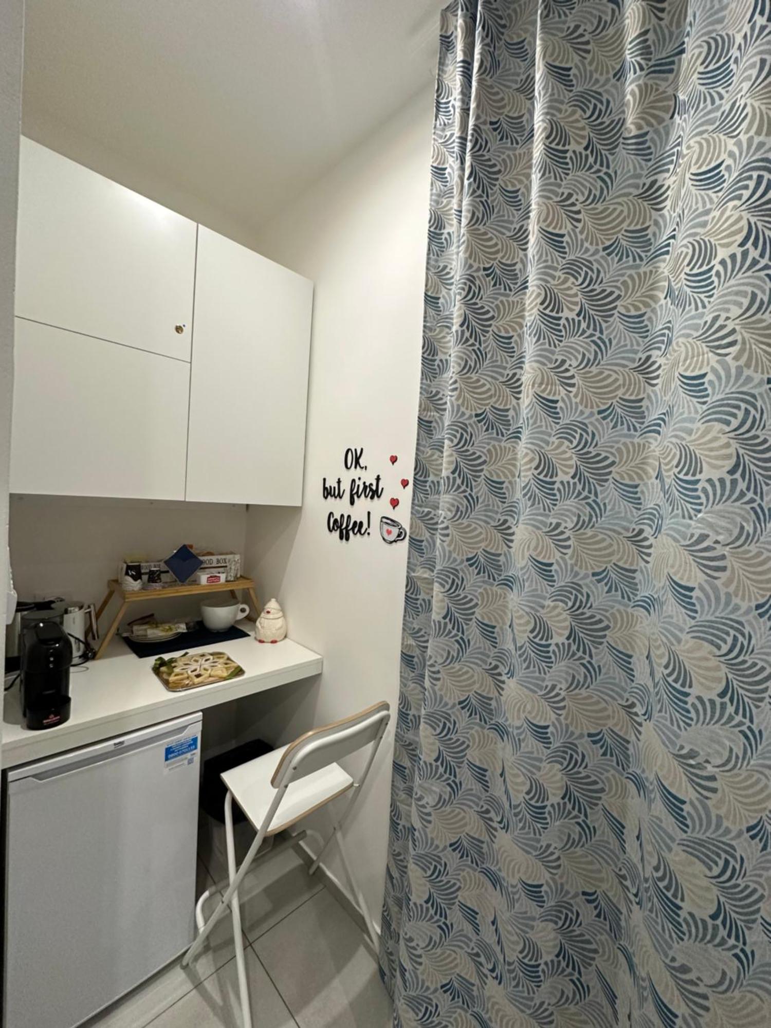 Di Passaggio Hotel Bari Bagian luar foto