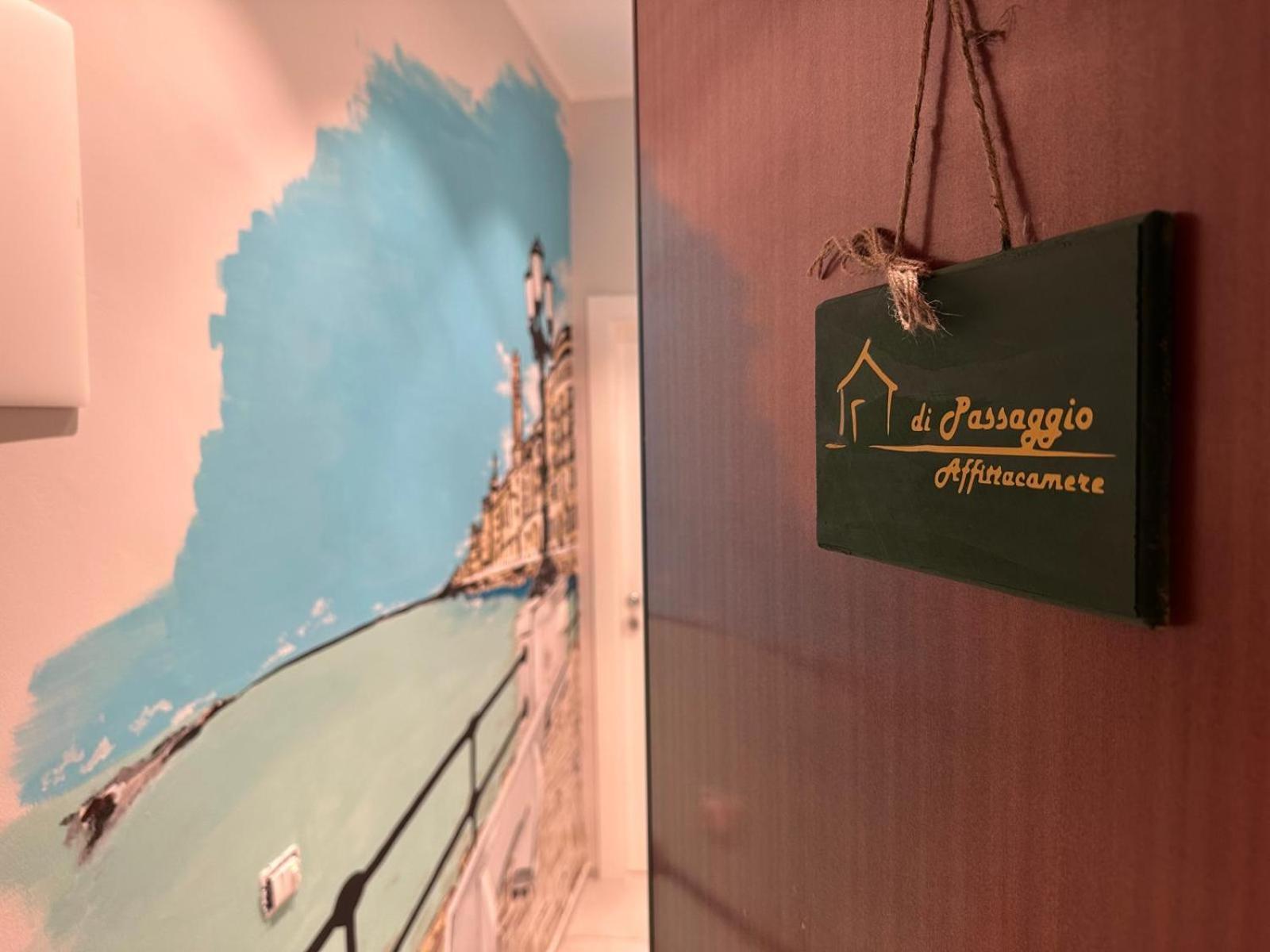 Di Passaggio Hotel Bari Bagian luar foto