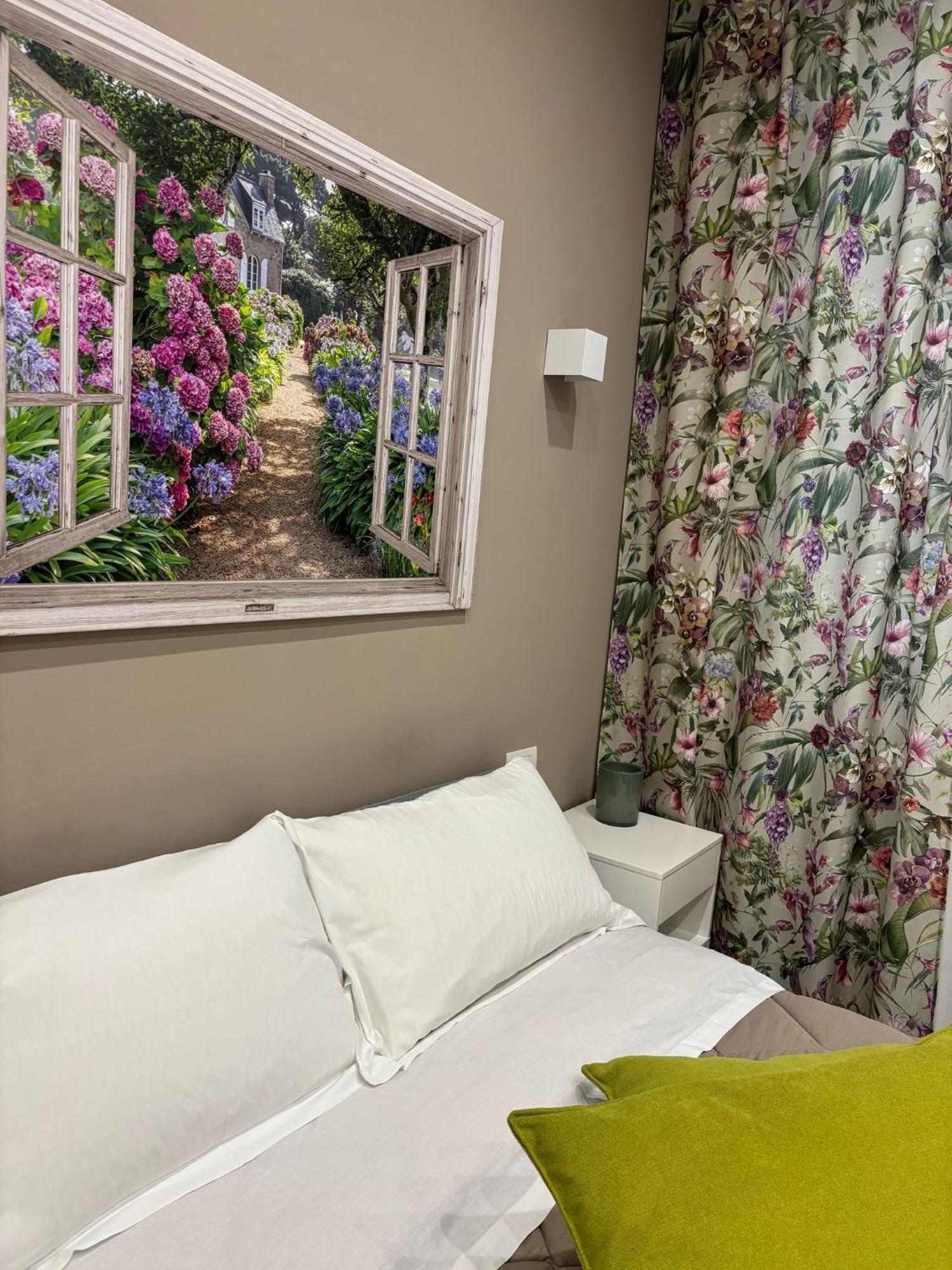 Di Passaggio Hotel Bari Bagian luar foto