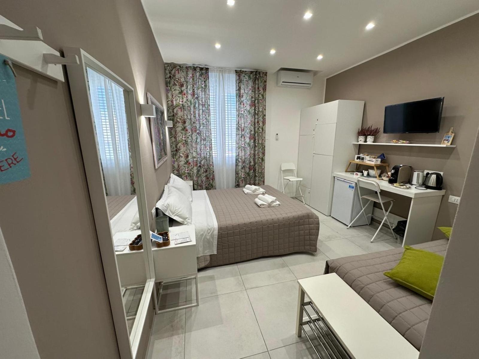 Di Passaggio Hotel Bari Bagian luar foto